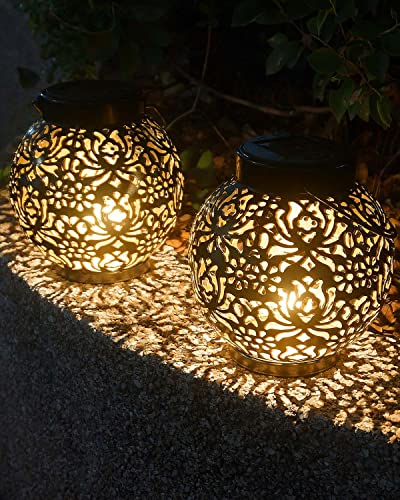 MOXTOYU Solar Garden Lanterns, Black Metal, 2 Pack