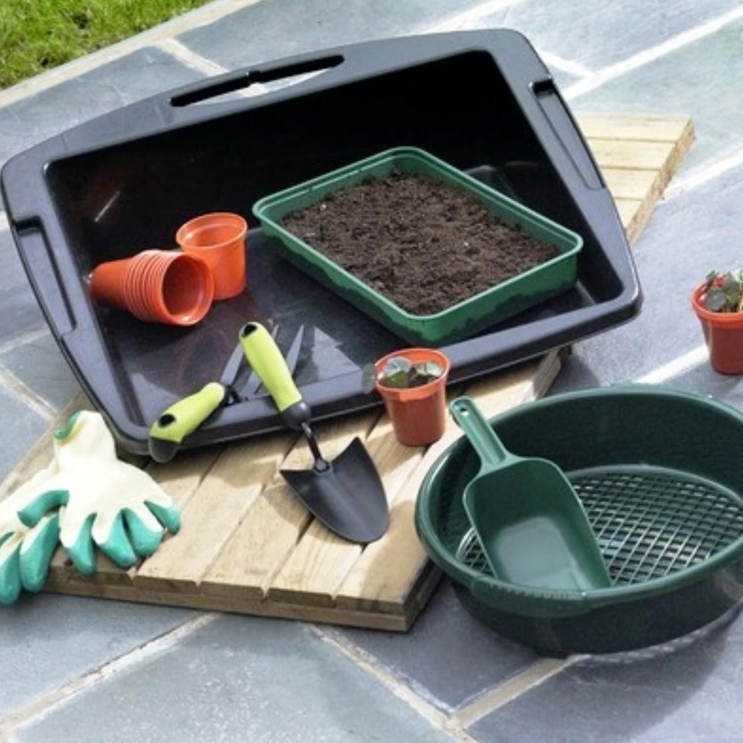 Whitefurze G25GS1 Garden Scoop - Forest Green