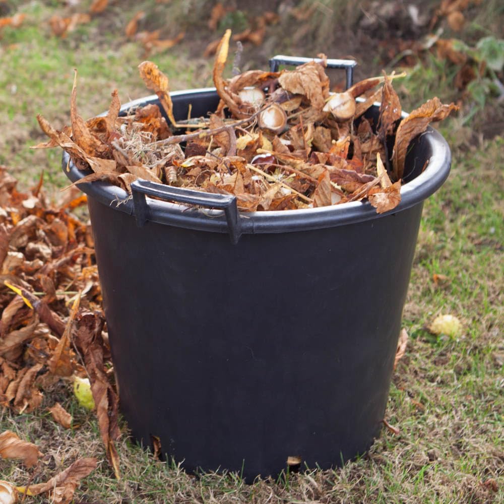 YouGarden - Heavy Duty 30L Plant Pots (Pack of 6) 40cm Diameter - Plastic Planters for Outdoor Plants - Large 15.7' Flower Pots for Gardens - Perfect for Flowers, Vegetables & General Use