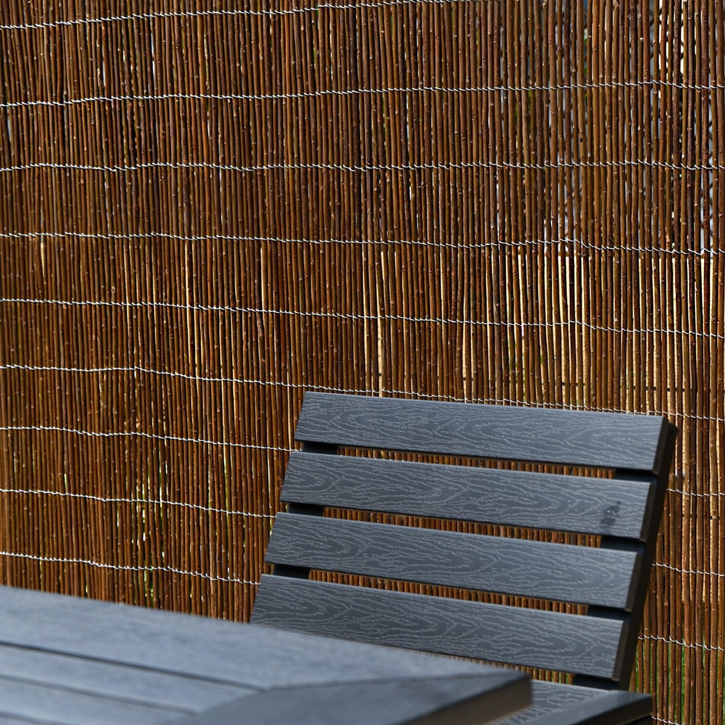 Wadan 1m x 4m Willow Bulrush Natural Garden Fence Panel Screening Roll Privacy Border Wind & Sun Protection