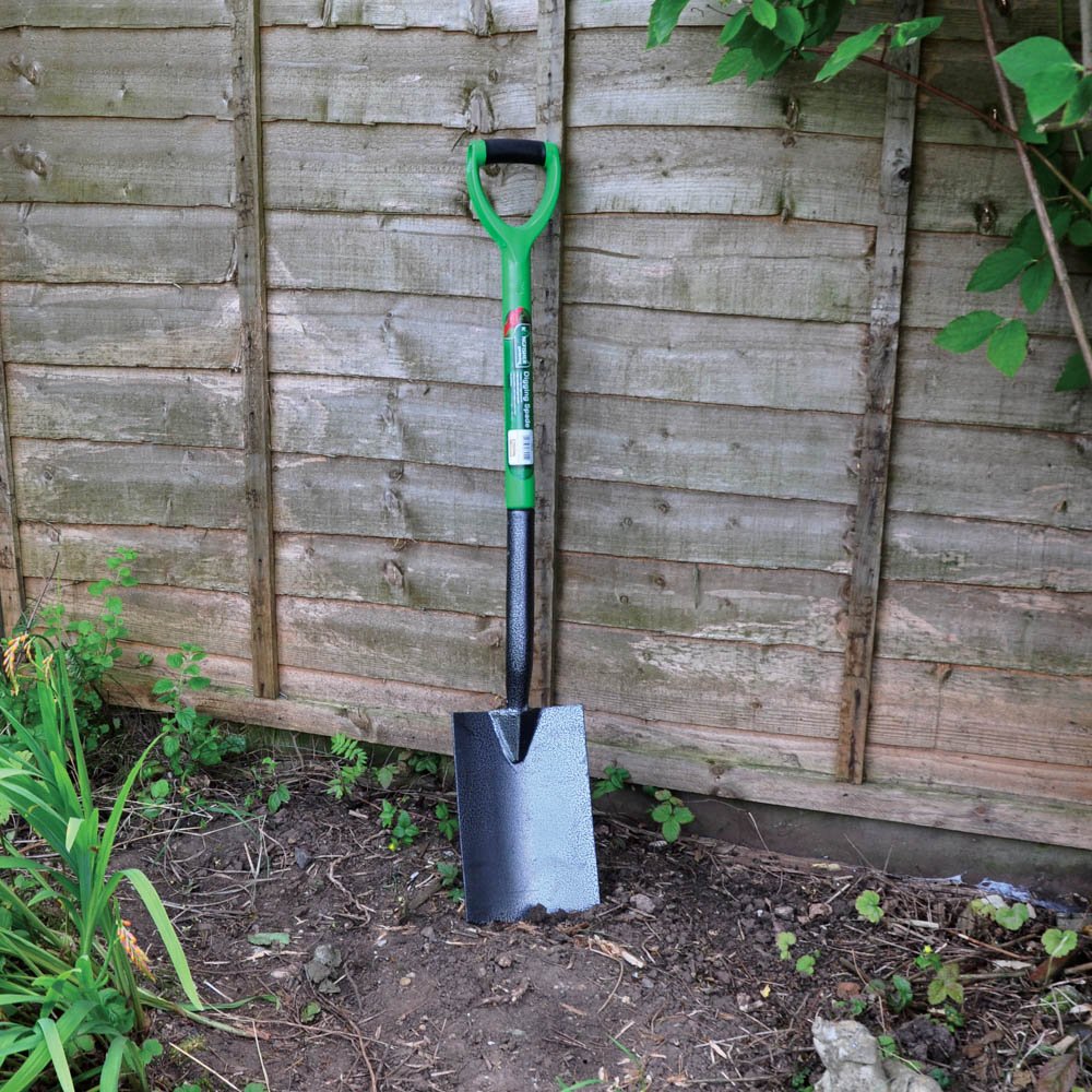 Kingfisher CS570 Digging Spade Carbon Steel Handle