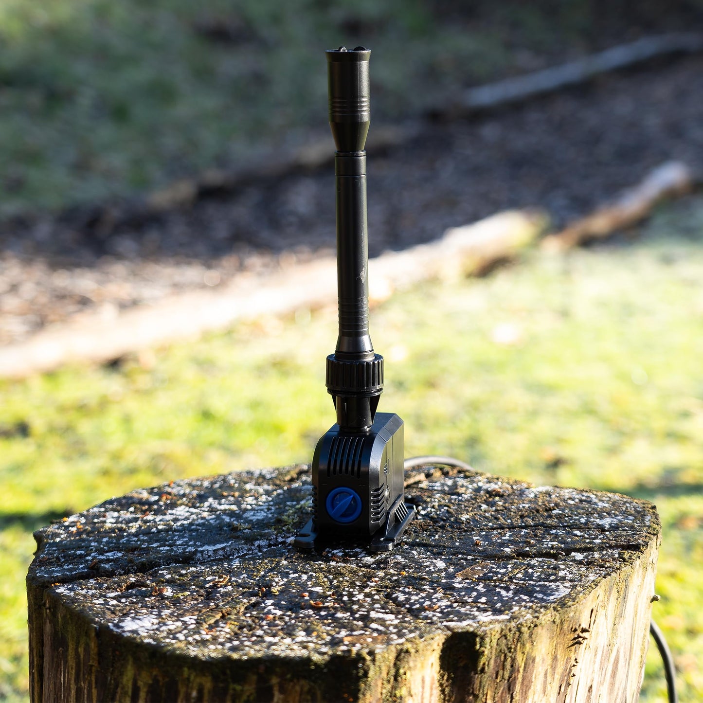 AllPondSolutions FPP-600 Fountain Pond Pump Submersible with Fountain Attachment for Outdoor Garden, 600 Litre/Hour Flow Rate