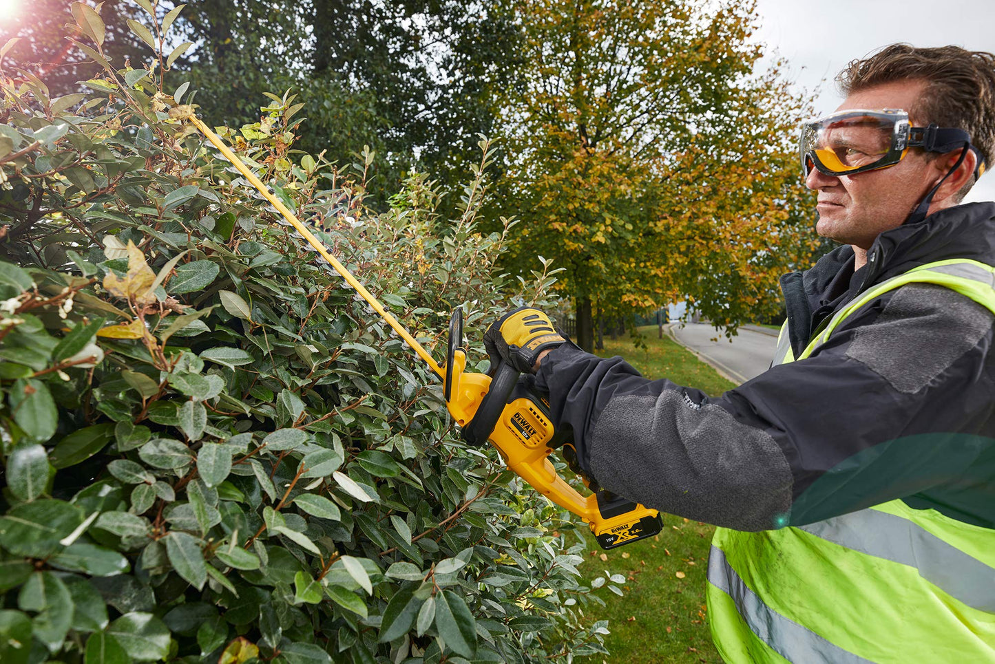 DEWALT DCM563PB-XJ 18 V 5 A XR Cordless Bare Unit Hedge Trimmer - Yellow