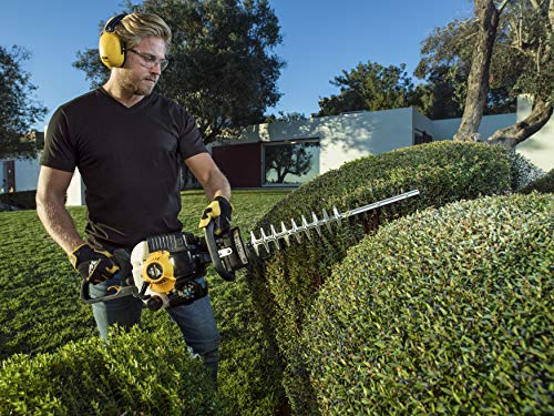 Mcculloch HT 5622 Petrol Hedge Trimmer: 22 cc, 56 cm Cutting Blade, 22 mm Blade Gap, Dual Action Blades, Soft Start, Handle Anti-Vibration System, Easy Starting