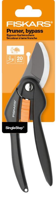 Fiskars SingleStep Pruner Bypass P26, Non-stick coating steel blades, Length: 20 cm, Cutting diameter: 2.2 cm, Black/Orange, SingleStep, 1000567