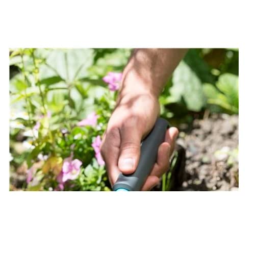 Gardena Classic Hand Trowel: Universal spade for planting and transplanting in the garden and on the balcony, durable steel, corrosion-resistant, ergonomic handle, 8 cm working width (8950-20)