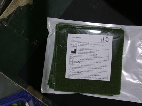 Aeaocvo 4 PCS Fake Grass Mat 15 x 15 cm Miniature Grass Micro Artificial Grass Turf for Craft, Imitation Grass for Modelling, Dolls House, Toy Farm, Fake Garden Grass Lawn Ornament