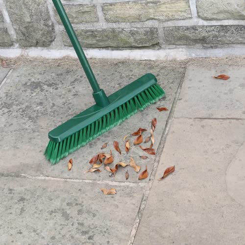 JVL Outdoor Soft Bristle Broom with Telescopic Handle, Green, 20-103, One Size