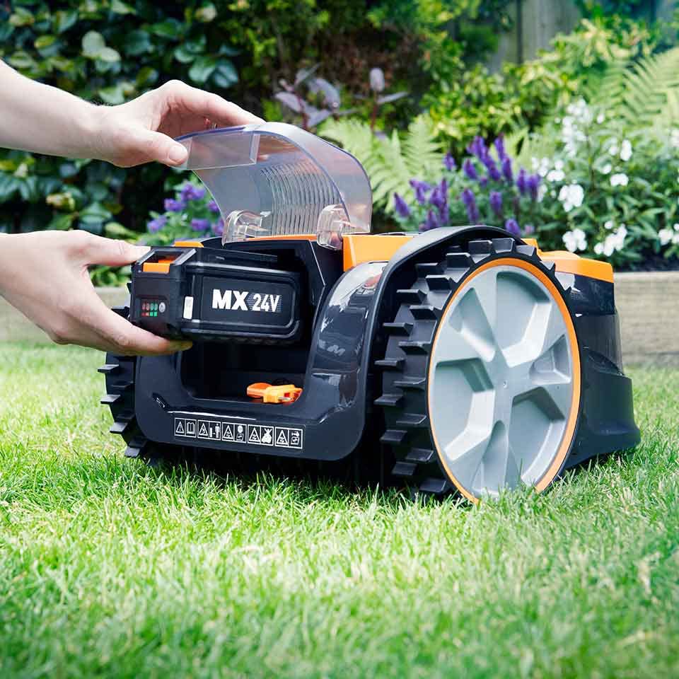 LawnMaster OcuMow® 16 Drop and Mow Robot Lawnmower with MX 24V 4.0Ah lithium battery and fast charger. No Boundary Wire, App or Outdoor Power Socket needed. For small to medium lawns up to 100m2.