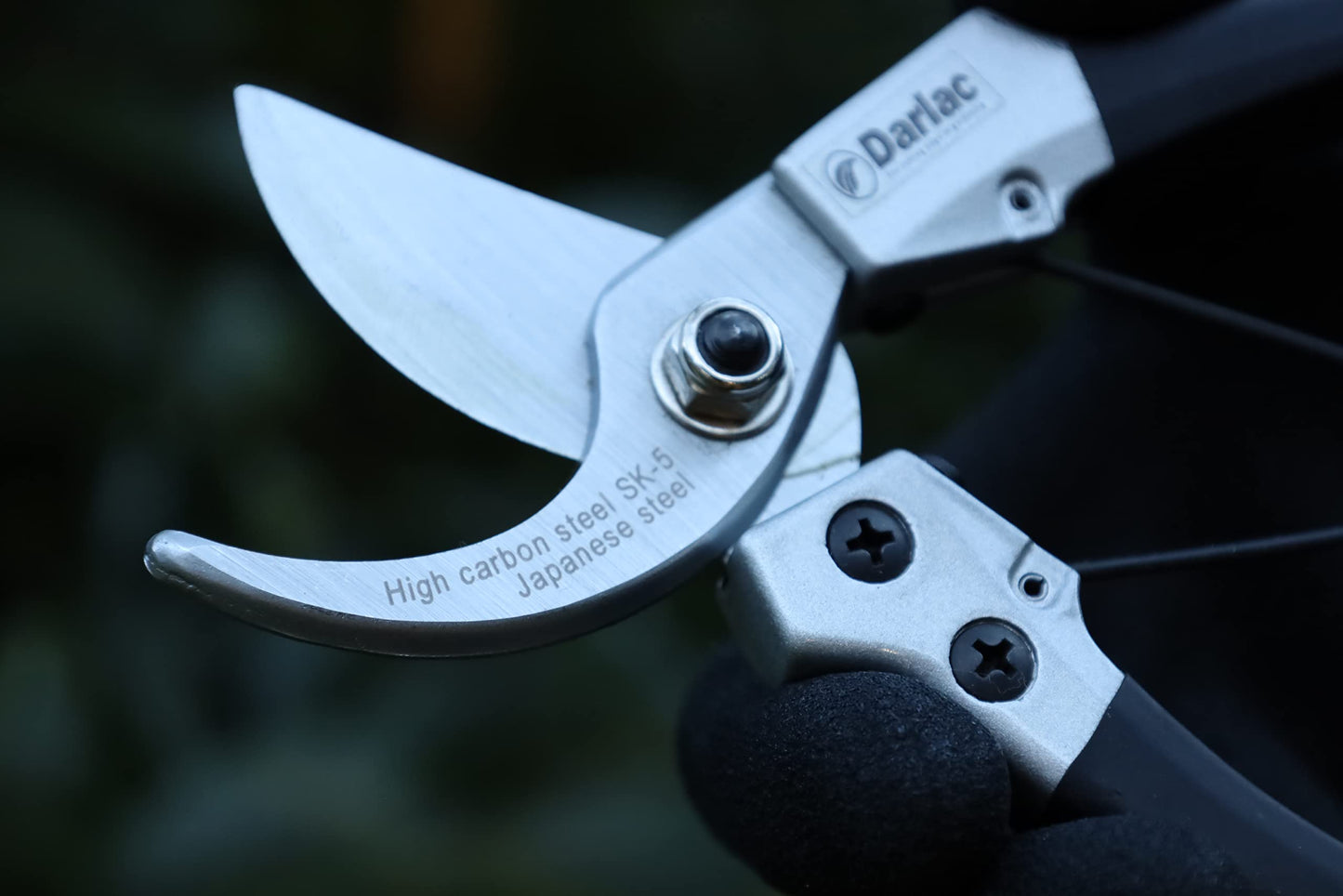 Darlac Compact Secateurs- Razor-Sharp Bypass Pruners for General Pruning - 16mm - Lightweight Ideal for Fine Or Delicate Pruning and Small or Medium Hands - SK5 High Carbon Japanese Steel