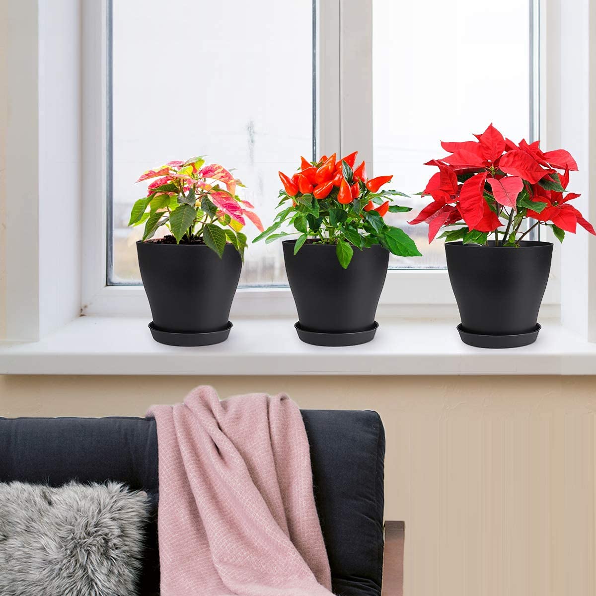 KAHEIGN 10Pcs 14cm Plastic Plant Pots Plant Container Indoor Flower Pots with Pallet Trays for Office House (14 x 12cm, Black)