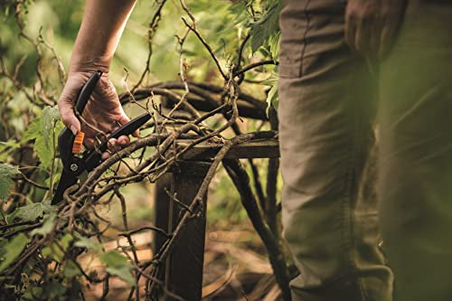 Fiskars SingleStep Pruner Bypass P26, Non-stick coating steel blades, Length: 20 cm, Cutting diameter: 2.2 cm, Black/Orange, SingleStep, 1000567