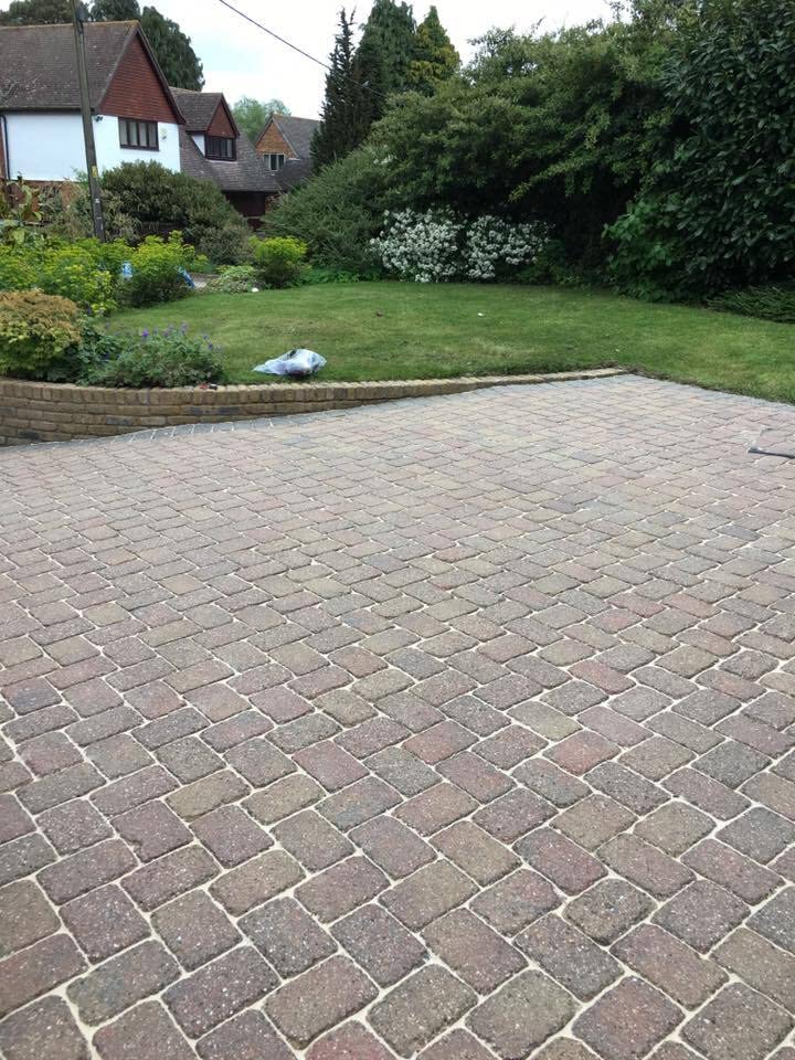 Smartseal Eco-Friendly Block Paving Sealer - Solvent-Free - Durable Sand Hardener & Weed Inhibitor for A Natural Look – Best Block Paving Sealant for Block Paved Driveways And Patios (25 Litre)