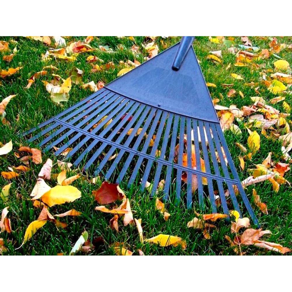 Garden Rake, 20-Tin Durable Plastic Rake for Gardening, 45 cm / 17.71" Wide, Lightweight with a Wooden Handle, Ideal Lawn Rake for Gardeners to Clean Up Loose Debris, Dead Leaves, Grass Cuttings, Moss