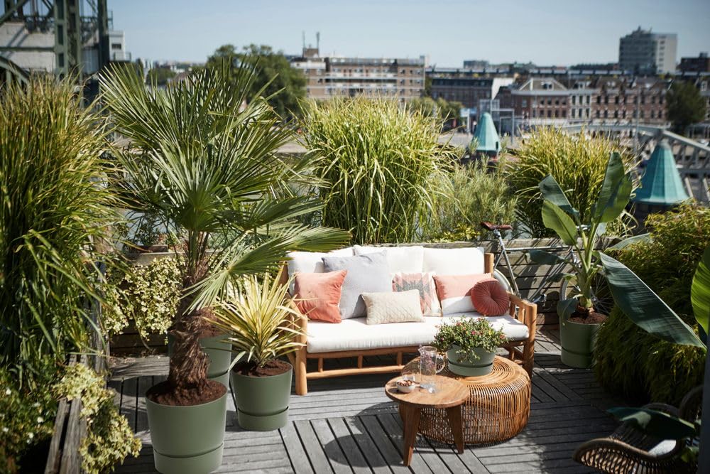 elho Greenville Round 25 - Plant Pot for Indoor & Outdoor - 100% Recycled Plastic - Ø 24.5 x H 23.3 cm - Green/Leaf Green