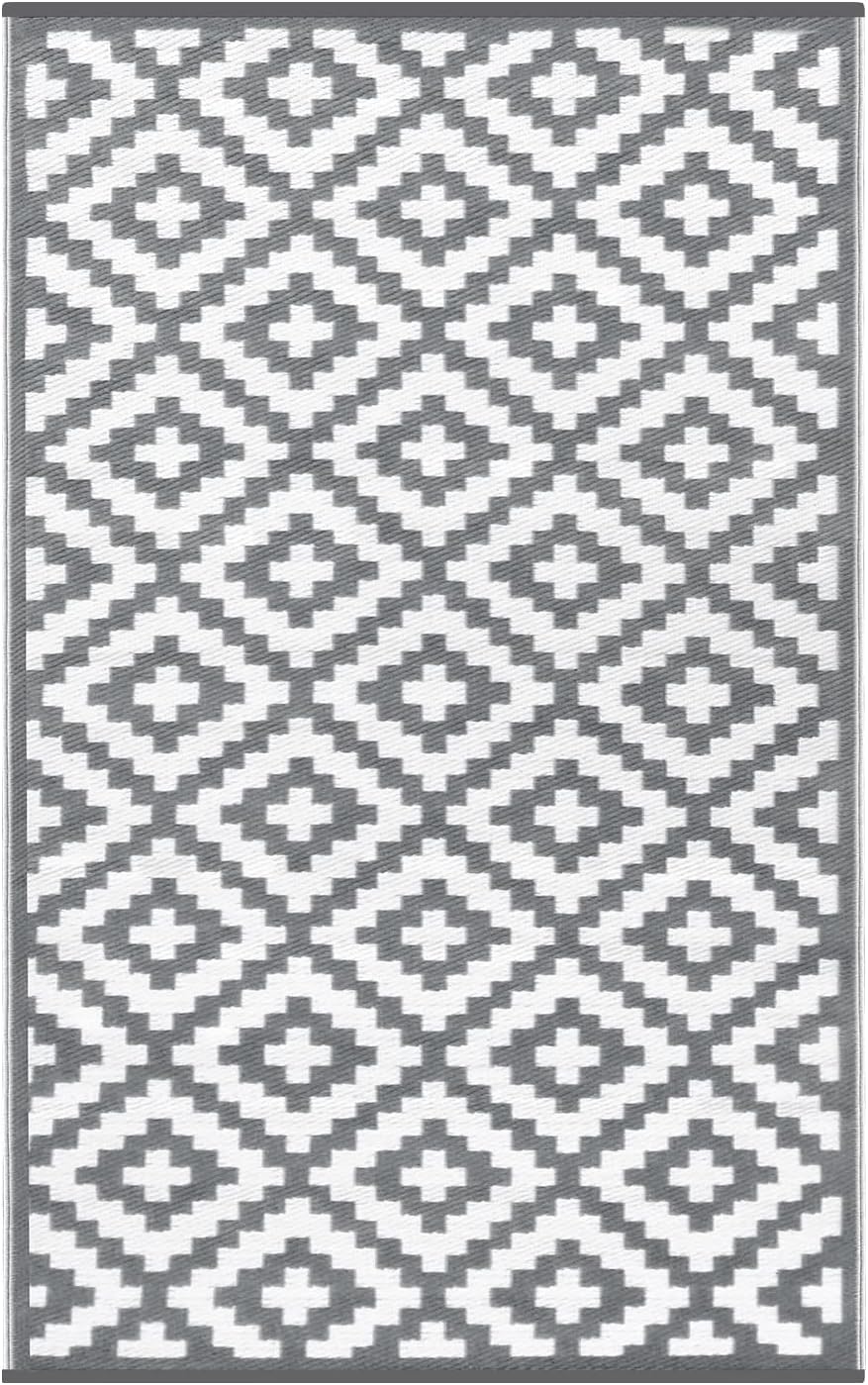 AH® Geometric Grey/White Outdoor Picnic Rug 4x6ft Reversible & Easy Clean Deck Patio Rug, Ant Slip, Stain/UV Resistant Foldable Portable Waterproof Woven Plastic Rug 120cm x 180cm with Keep Tidy Bag