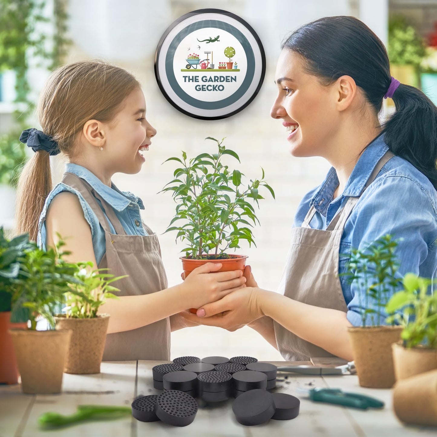 The Garden Gecko Invisible Pot feet for Outdoor Plant pots and Flowers Solid Rubber Pot risers with Enhanced Non-Slip Surface Grip | 20 Pack.