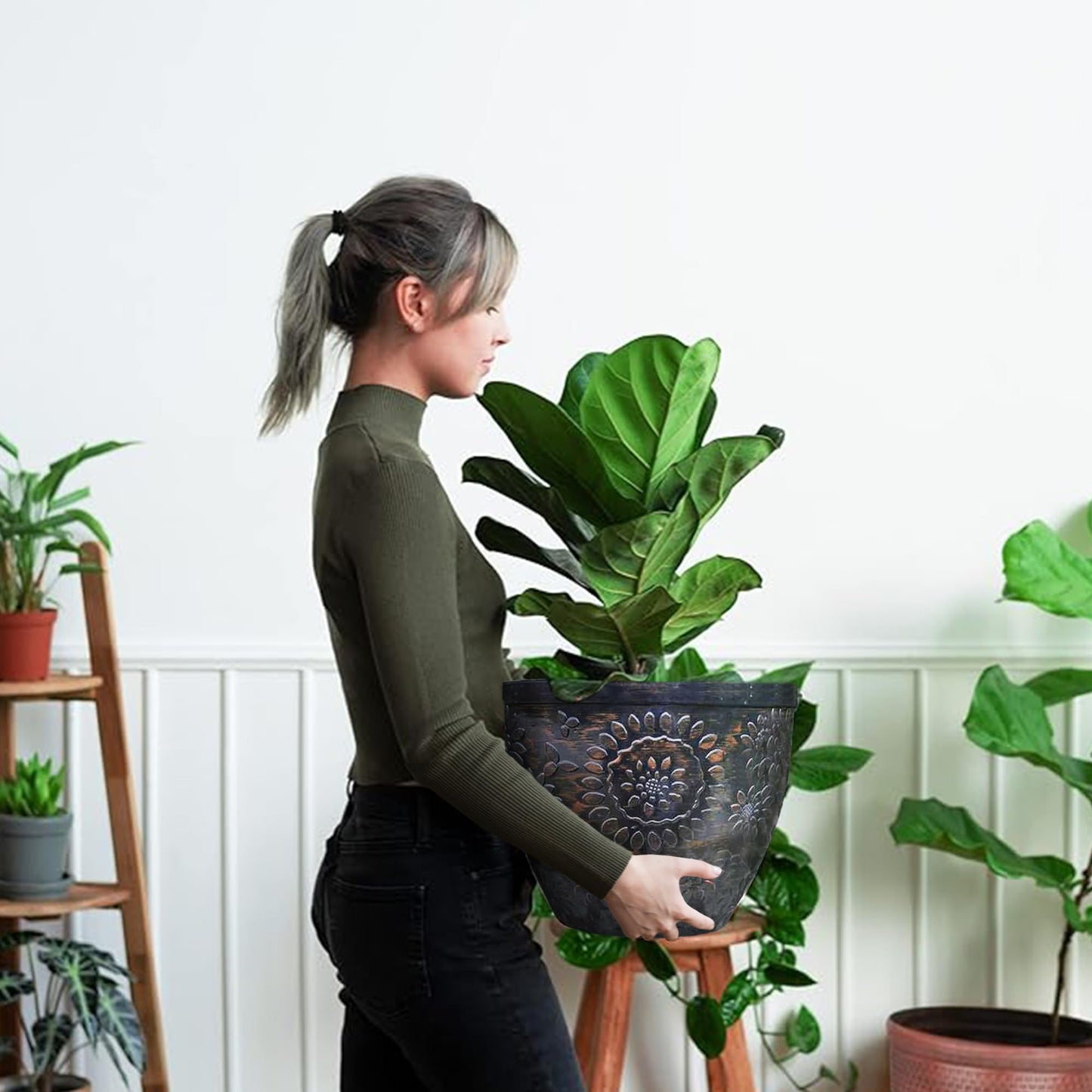 SG Traders Pack Of 2 X-Large Plastic Round Chengdu Plant Pots Indoor Outdoor Top Diameter Flower Pots with Drainage Holes, Beautiful Planters for Your Garden Needs (30, 36, 40cm)