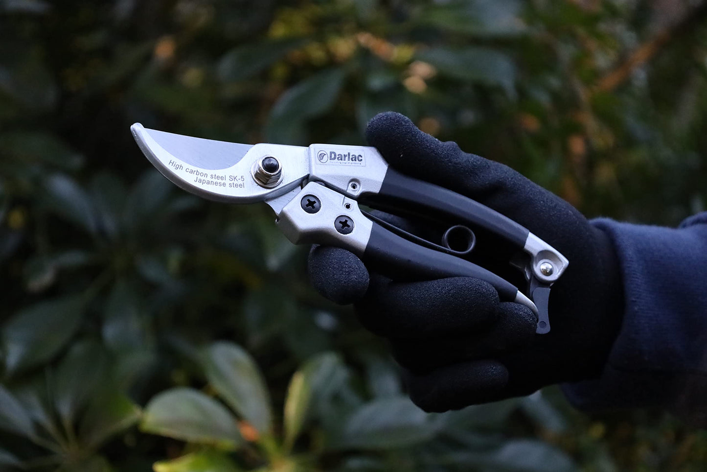 Darlac Compact Secateurs- Razor-Sharp Bypass Pruners for General Pruning - 16mm - Lightweight Ideal for Fine Or Delicate Pruning and Small or Medium Hands - SK5 High Carbon Japanese Steel