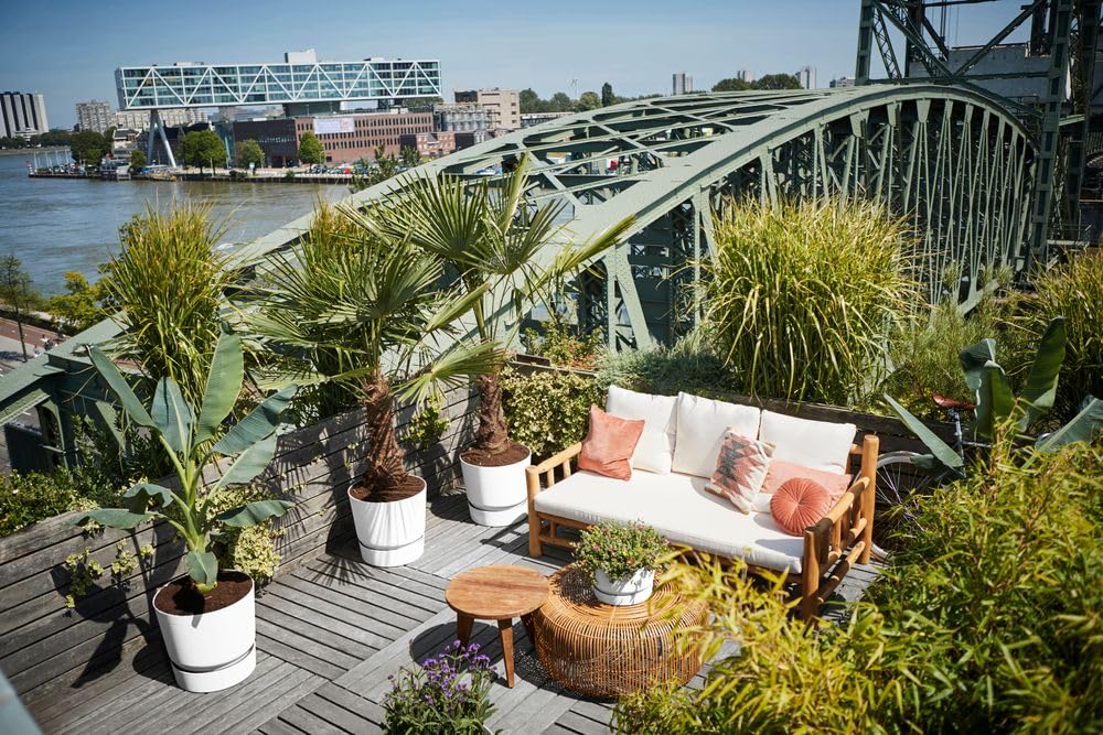 elho Greenville Round 25 - Plant Pot for Indoor & Outdoor - 100% Recycled Plastic - Ø 24.5 x H 23.3 cm - White/White