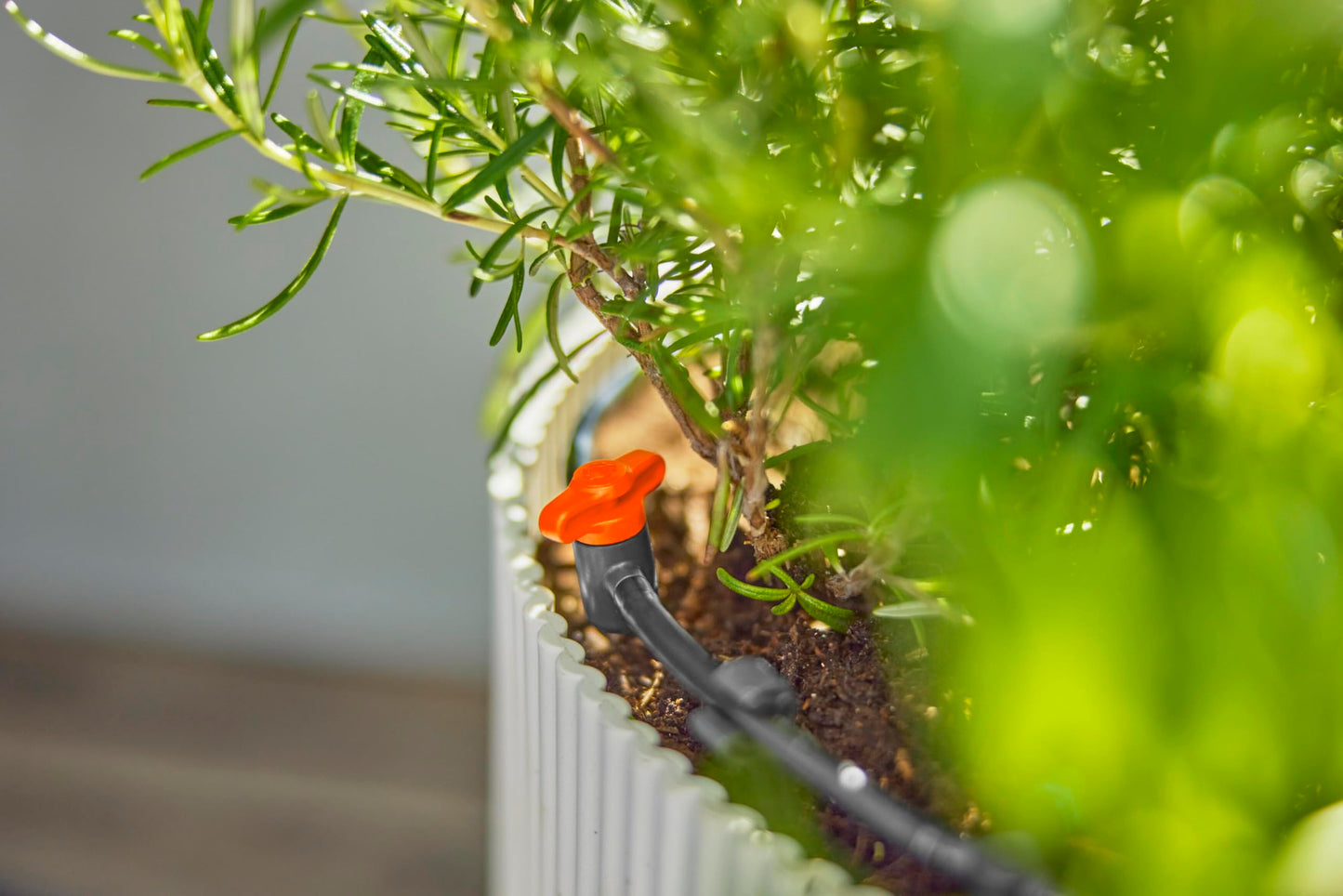 Gardena Micro-Drip-System Drip Irrigation Set Balcony (15 plants): Starter set, ready to use, water-saving irrigation system, simple & flexible connection technology (13401-20)