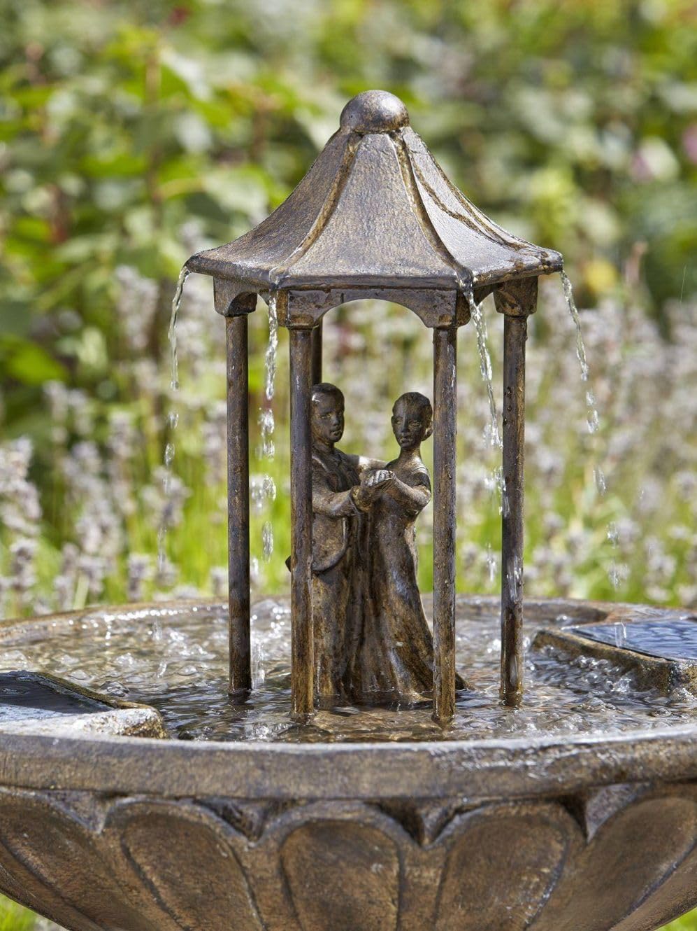 Garden Mile Dancing Couple Water Feature Bronze Effect Fountain for Garden Freestanding Patio Lawn Centrepiece Rustic Ornamental Decorative Fountain