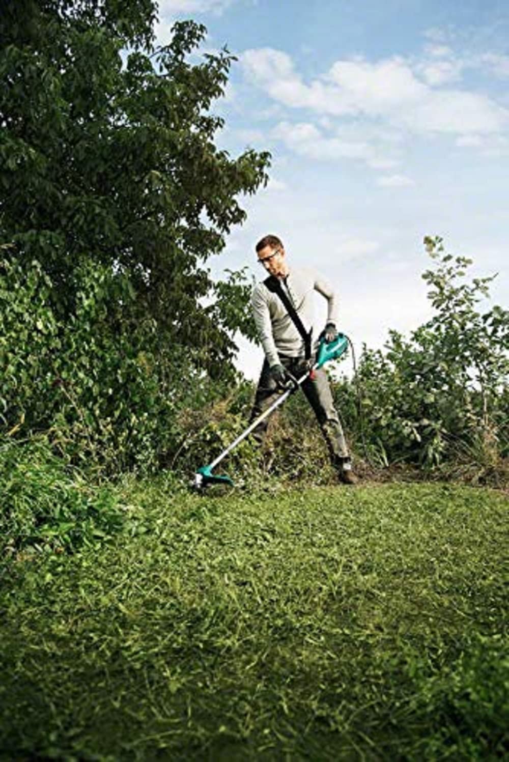 Bosch Brush Cutter AFS 23-37 (950 W, cutting diameter blade: 23 cm, cutting diameter line: 37 cm, in carton packaging)