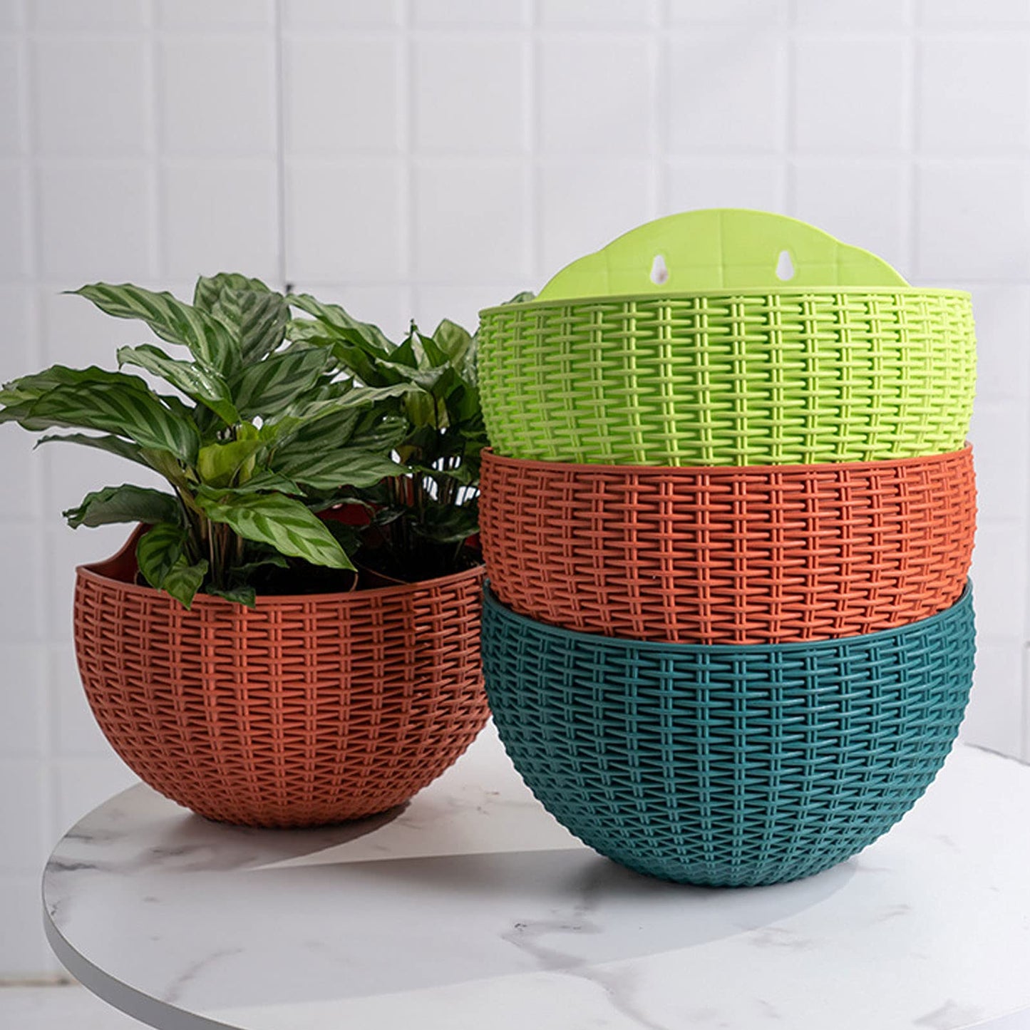 2 Pcs Imitation Rattan Wall Hanging Flower Pot, Semicircle Hanging Planters Outdoor with Drainage Hole and Hooks, Plastic Garden Hanging Basket for Balcony Fence (Coffee)