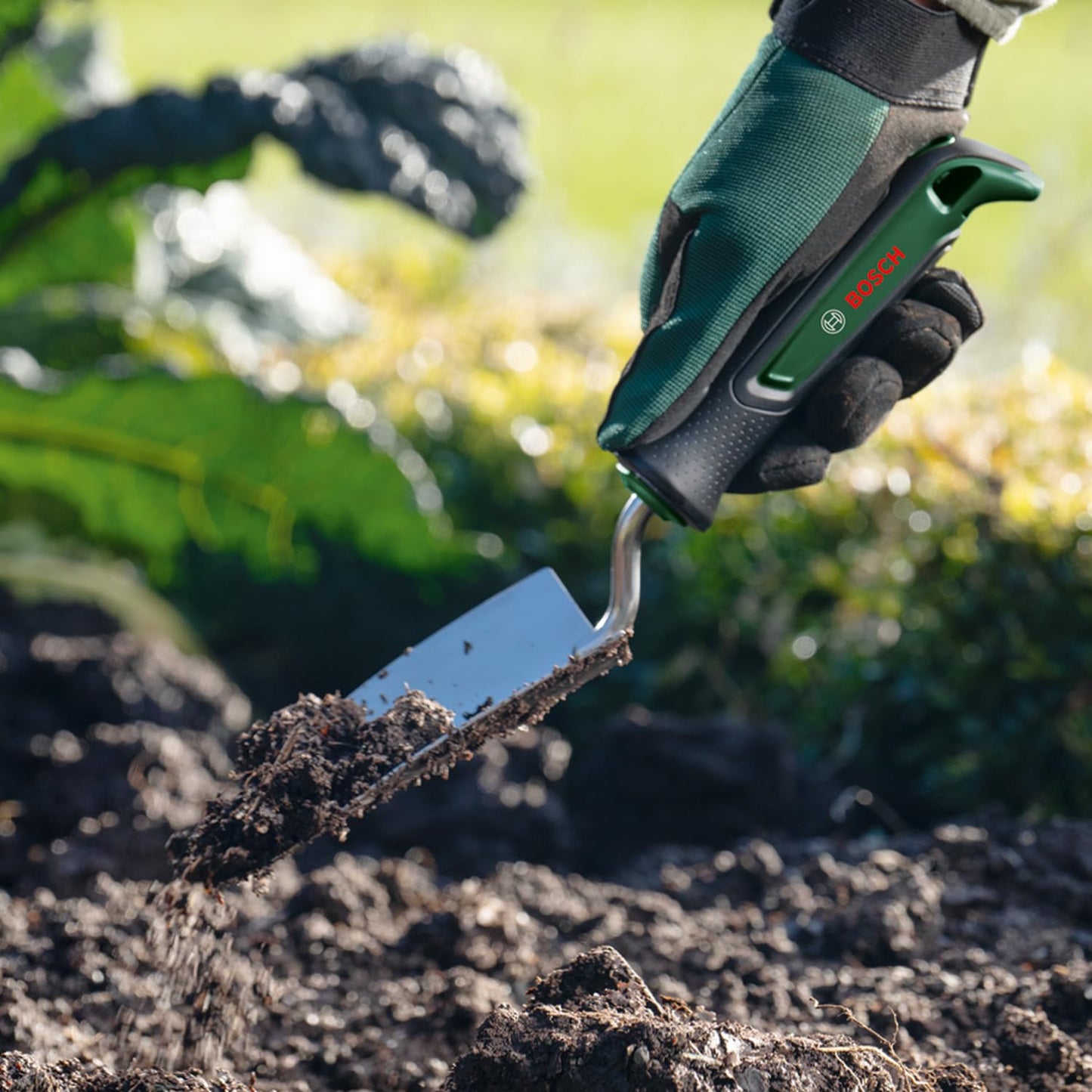 Bosch Garden Hand Tool Trowel (for Digging Or Weeding, Robust, Stainless Steel, Soft Grip Handle, Egonomic Design)