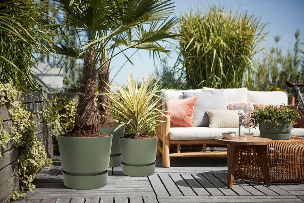 elho Greenville Round 25 - Plant Pot for Indoor & Outdoor - 100% Recycled Plastic - Ø 24.5 x H 23.3 cm - Green/Leaf Green