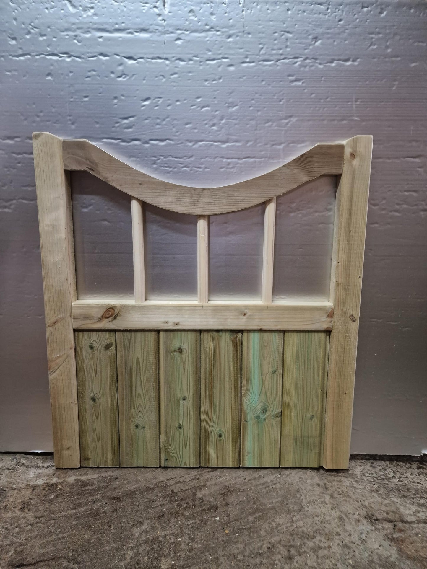 md carpentry Wooden Garden Gate, 90cm High x 105cm Wide x 5cm Deep, Treatment Green, Rustic Style