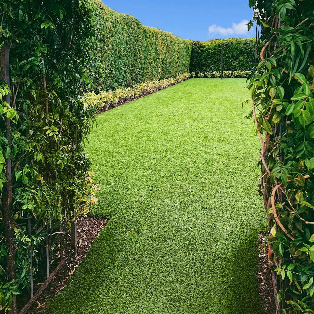 Harrier Kingston Luxury Artificial Grass - 35mm Pile Height 2m/4m Widths | Natural & Realistic Astro Turf | Premium Multi-Tonal Fake Grass For Garden/Outdoors (4, 25m)