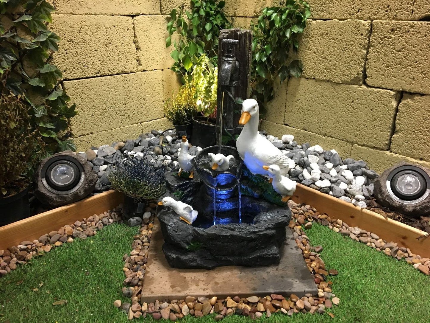 Tranquility Duck Family Animal Mains Powered Water Feature,Waterfall, Water Fountain, Garden Decoration, Garden Feature