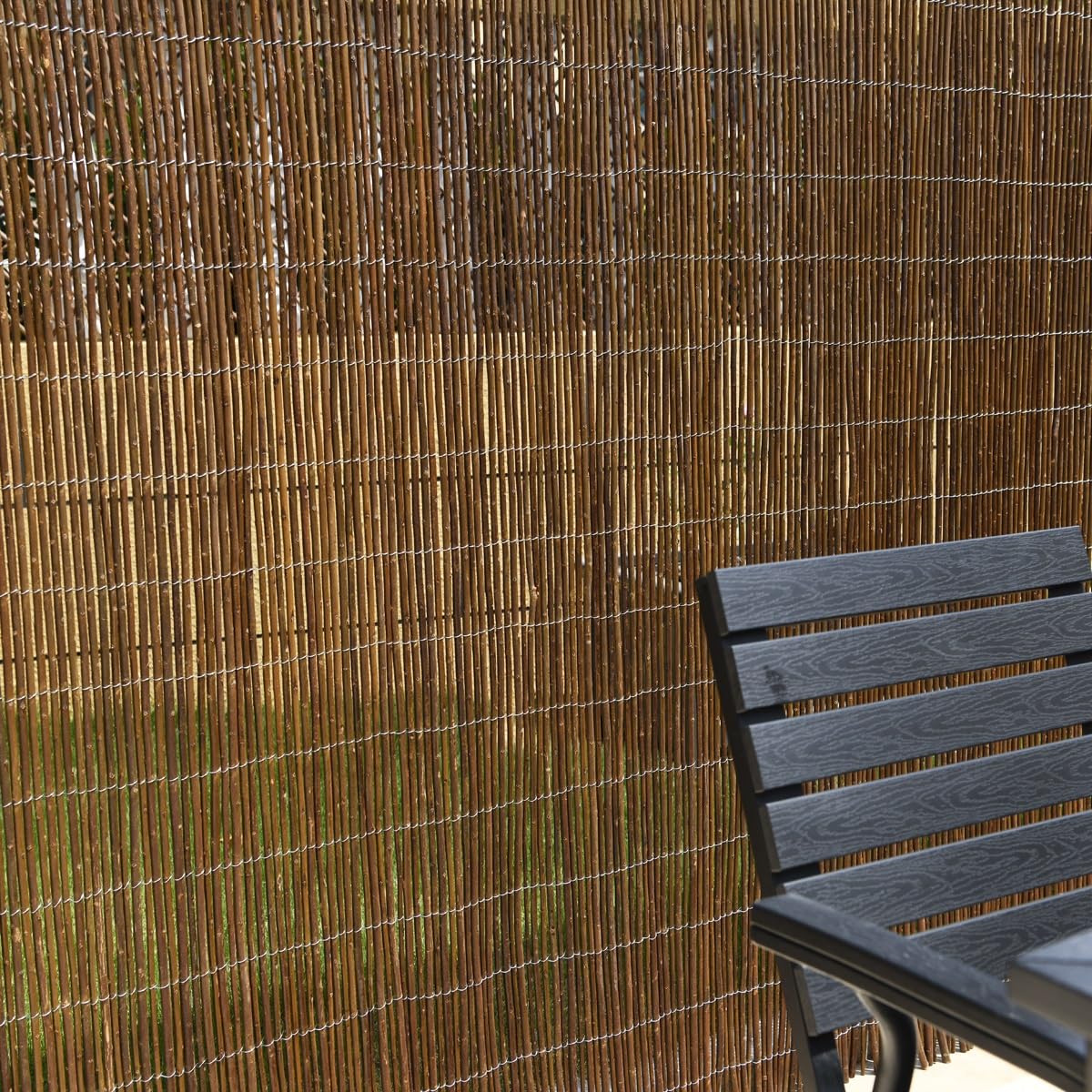 Wadan 1m x 4m Willow Bulrush Natural Garden Fence Panel Screening Roll Privacy Border Wind & Sun Protection