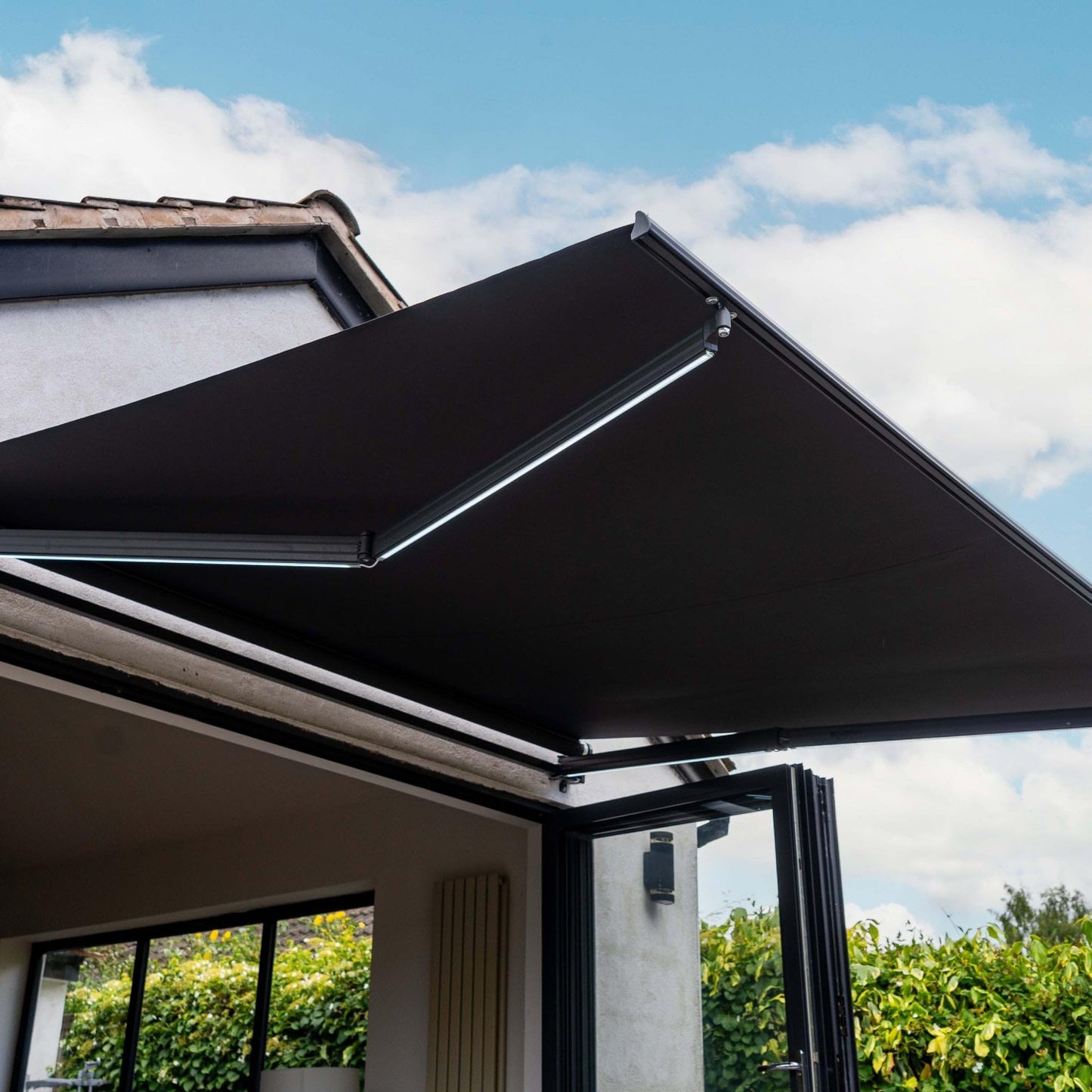Jack Stonehouse 3 x 2.5m Retractable Electric Awning With LED Lights Remote Control for Window & Door UV Resistant Shower Proof Patio Garden Sunshade Canopy Shelter Beige, Awnings For Patios Dark Grey