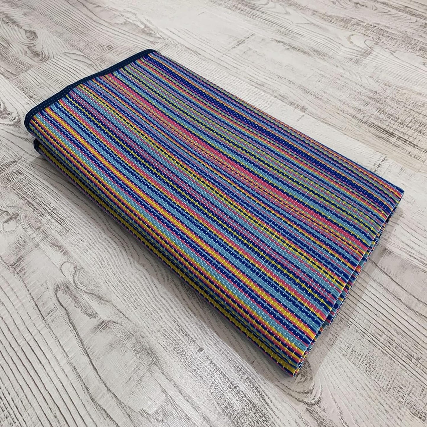 KZY LONDON Outdoor Rugs for Garden - Large Plastic Waterproof Mat 120x180 cm - Reversible Camping and Picnic Rugs - Perfect for Garden, Patio, Picnic, Decking - Stain And Water Resistant (Pink Blue)