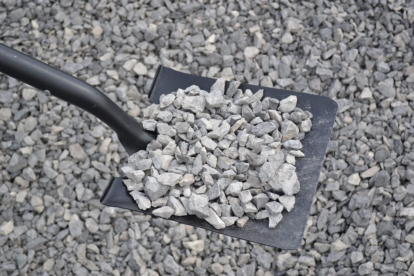 Bully Tools 82525 14 Ga. Square Point Shovel. Fiberglass Long Handle.