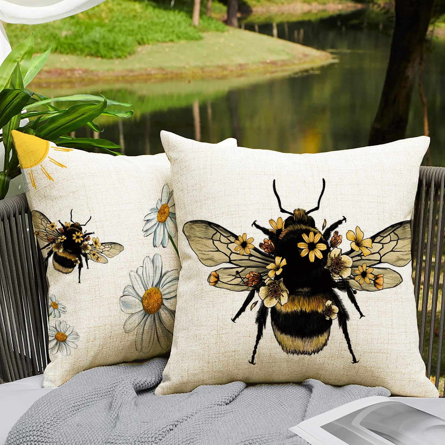 HUASHUZI Cushion Covers Bee Outdoor Waterproof Bee Gifts Design for Women Decorations Throw Pillow Case Set of 4 18x18 inch Home Decor for Sofa Bench Couch Garden Furniture 45x45cm