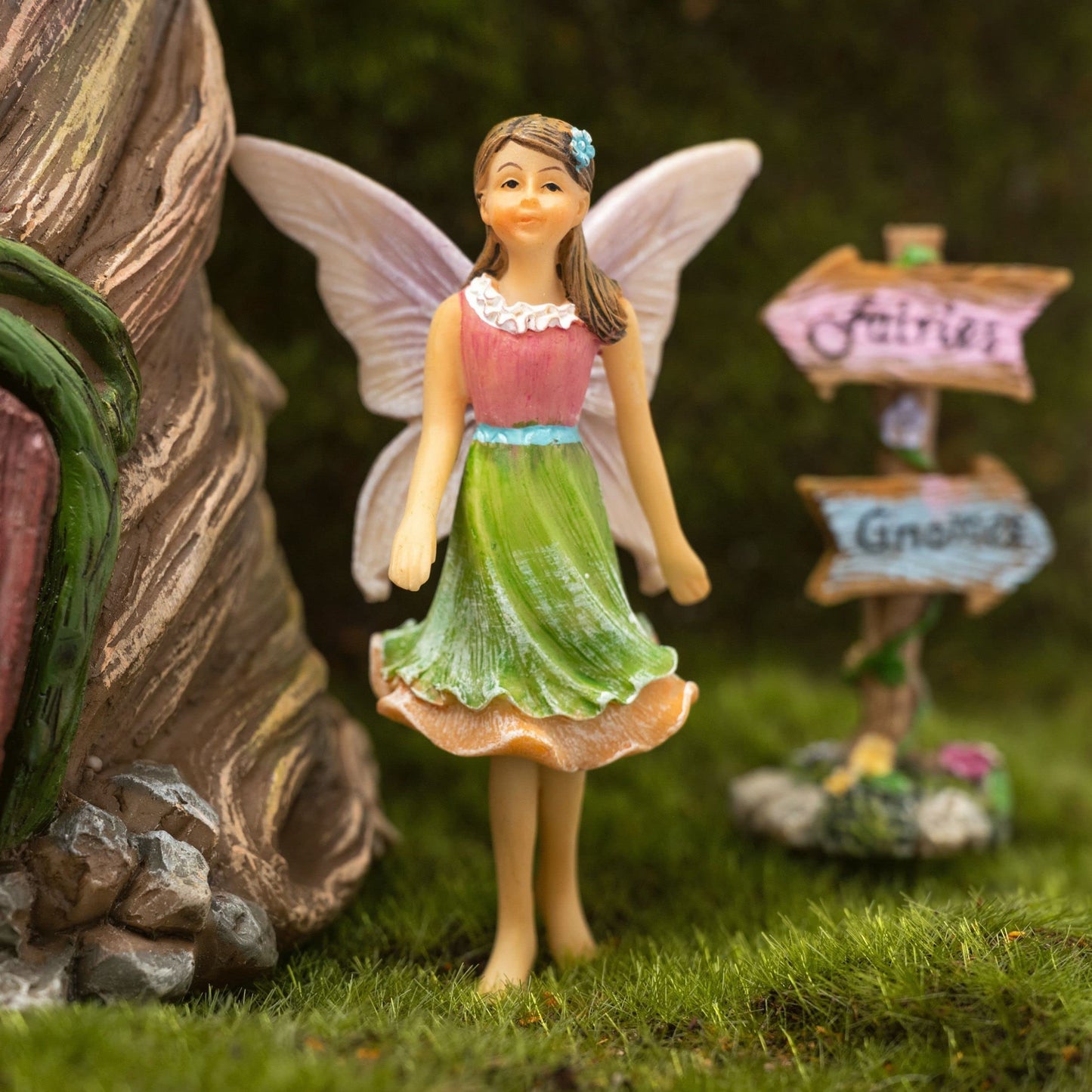 PRETMANNS Fairy Garden Fairy Houses - Fairy Garden Accessories, Fairy Garden Ornaments - Fairies for Fairy Garden - Fairy House & Fairies - Fairy Garden House Kit - 4 Pieces