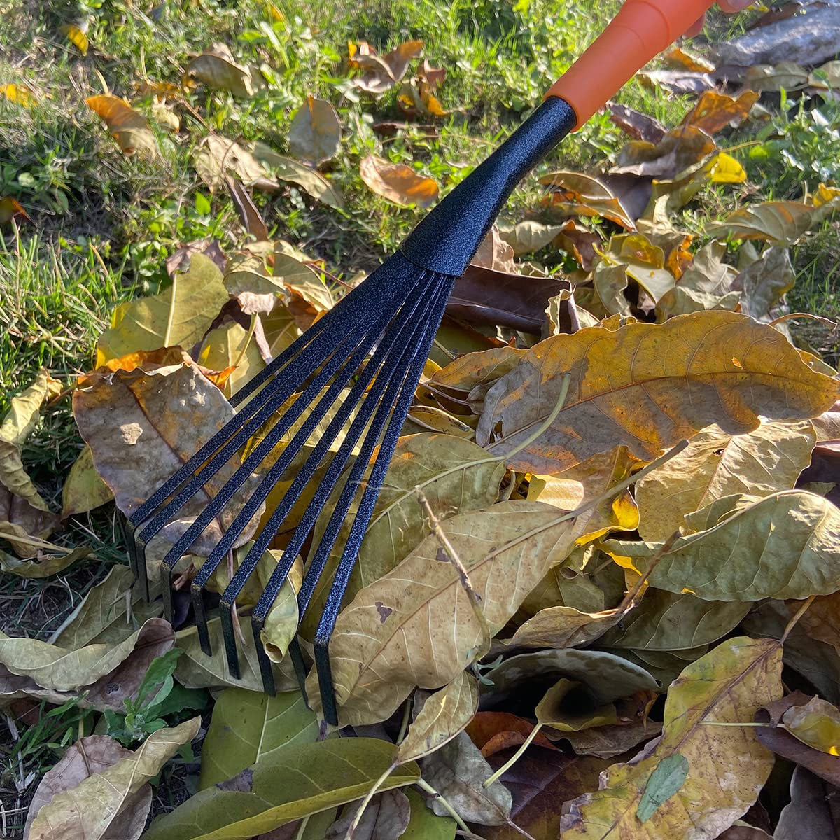 Meccion Mini Garden Rake 16 Inch 9 Root Steel Hand Fan Leaf Rake with Ergonomic Comfort Grip & Rust Resistant - Professional Gardening Tool