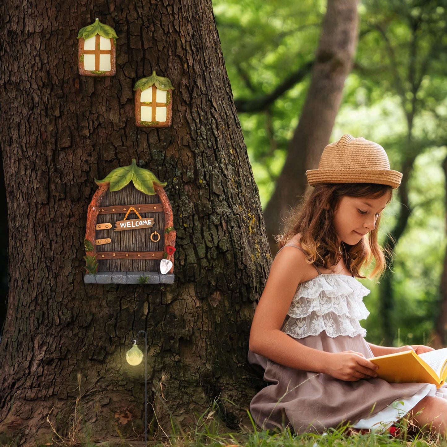 Bemodst Fairy Door, Miniature Garden Ornament with 2 Glowing Windows, Garden Sculpture Tree Decoration, Outdoor Patio Art Tree Decoration Garden