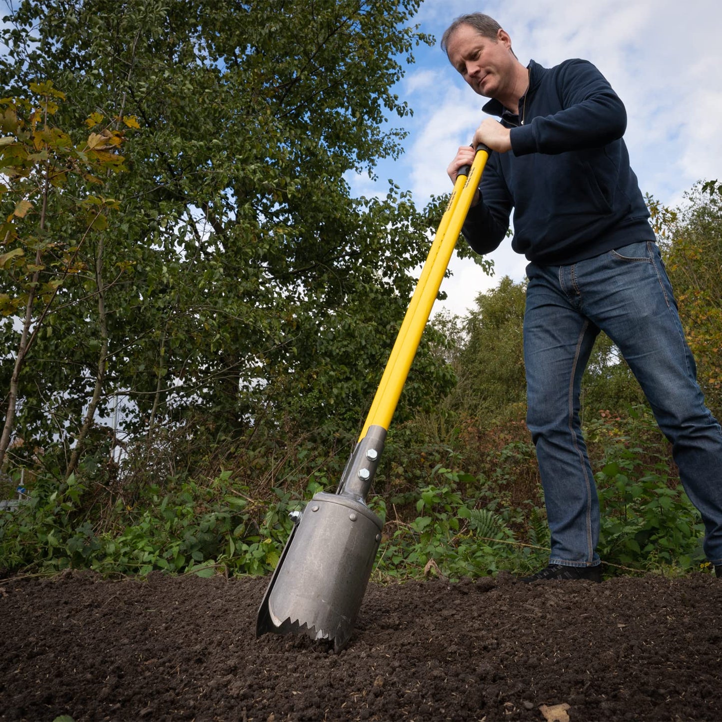 Roughneck Sharp Edge Posthole Digger 1.46m, Yellow