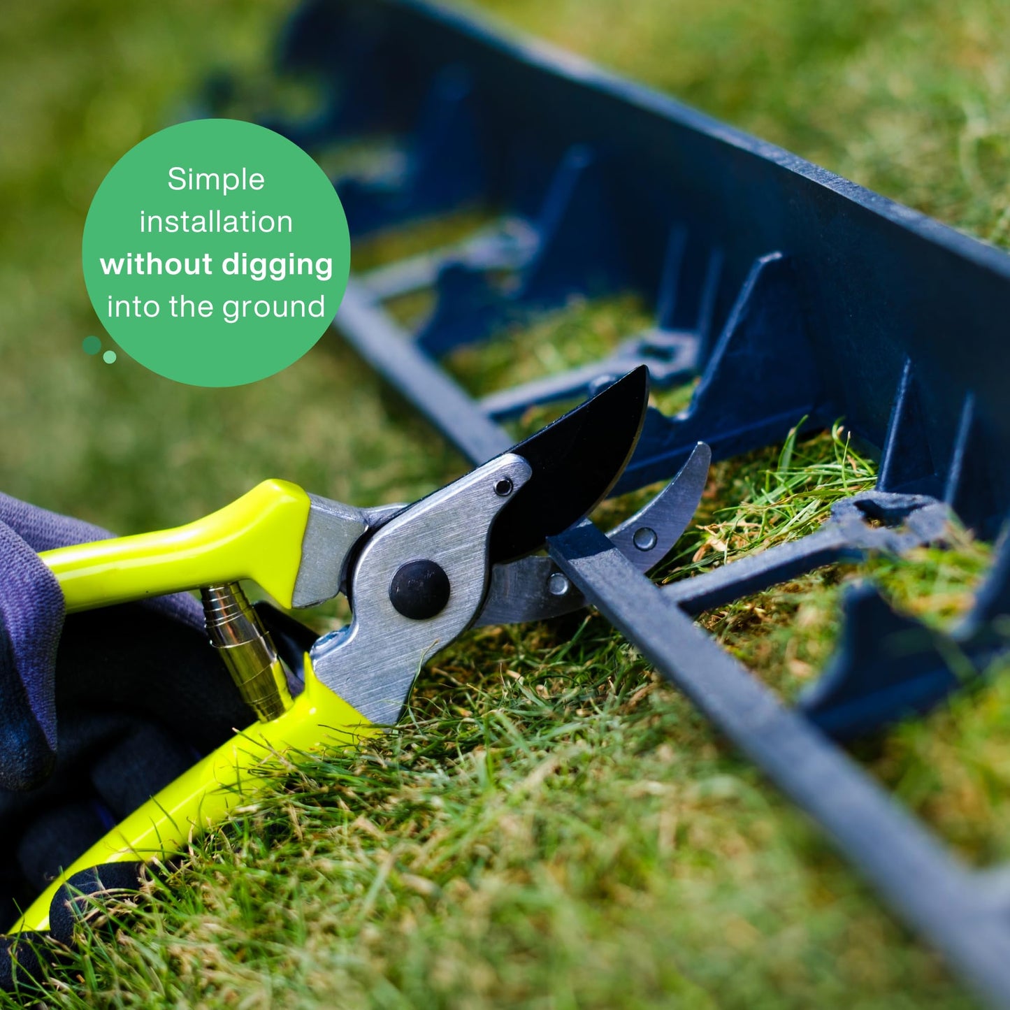 Flexible Lawn Edging 12 m - Invisible Plastic Garden Edge with 50 Securing Pegs - Easy to Use, Weather Resistant - Grass, Flowerbed & Path Border Edging, Height 78 mm, Black