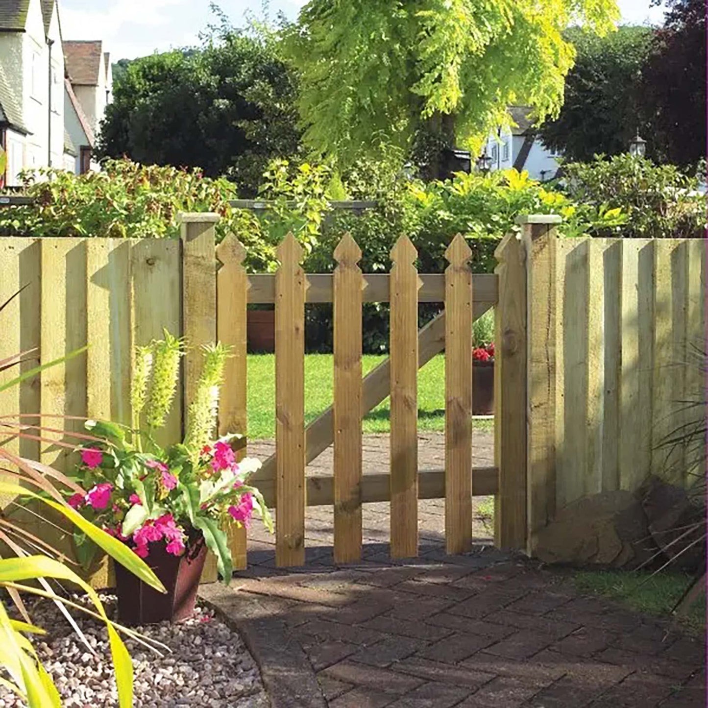 AAMEN 3x3ft Wooden Garden Gate, Picket Garden Wood Timber Gate, Round Top Picket Garden Gate, Decorative Garden Wicket Gate, Outdoor Wooden Stair Gate, Golden Brown Swing Gates-(90x4.5x87cm)