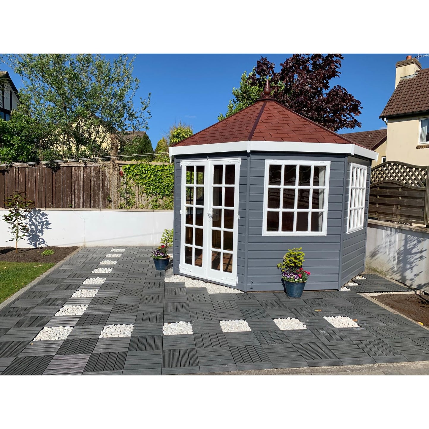 CLICK-DECK Composite Decking Tiles | Patio, Balcony, Concrete, Hot Tub Deck Tiles | 30x30cm Square Connect Flooring | Easy Installation | Low Maintenance | Great Drainage (6X Deck Tiles, Ebony)