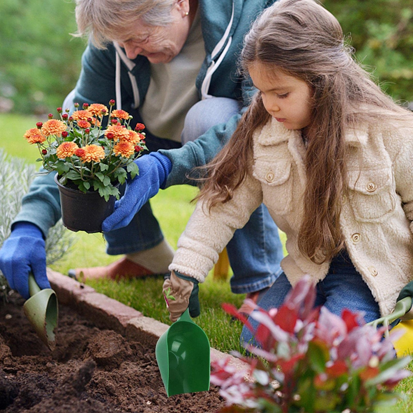 Portable Plastic Scoop Multi-Function Soil Shovel Spoons Spades Trowels Garden Scoop Digging Tool Cultivation Gardening Courtyard Flower Planting Tools