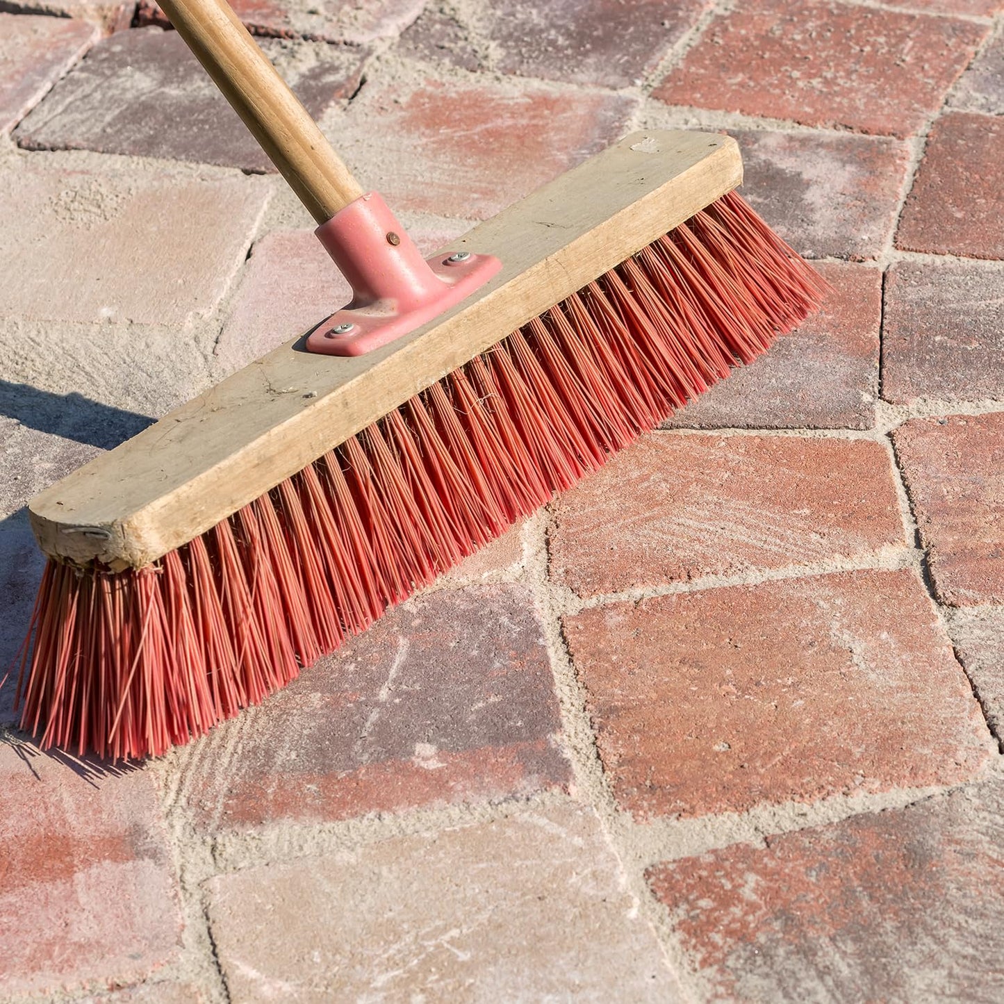 The Glowhouse Kiln Dried Sand Brushing in Joint Gap Filling Paving Block Slabs Patio and Drives Fine Dry Aggregate Silica Sand Bag 20kg