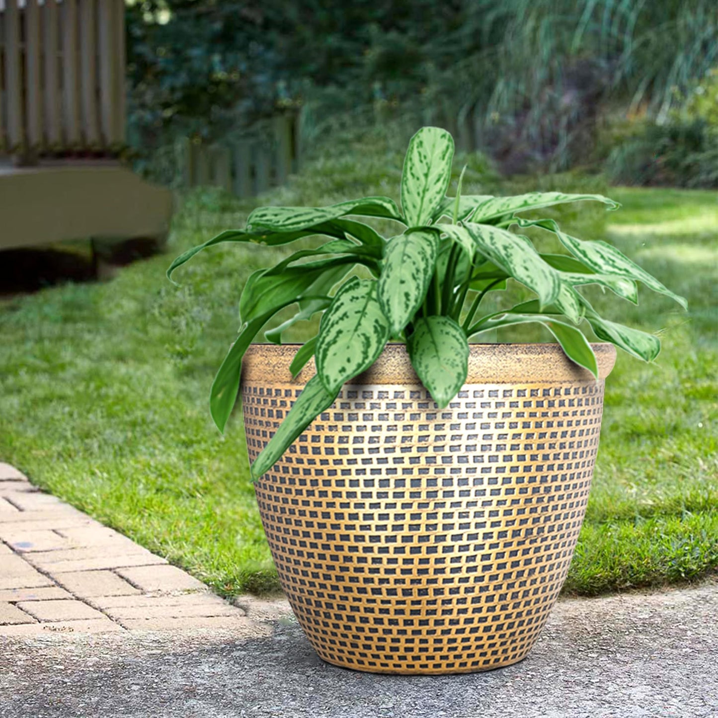 SG Traders 2 X Large Plastic Round Cromarty Plant Pot Flower Pot Planter Garden Decoration Gold 40cm Plant Pot Outdoor Flower Pots Outside Garden Planters Outdoor With Drainage Holes