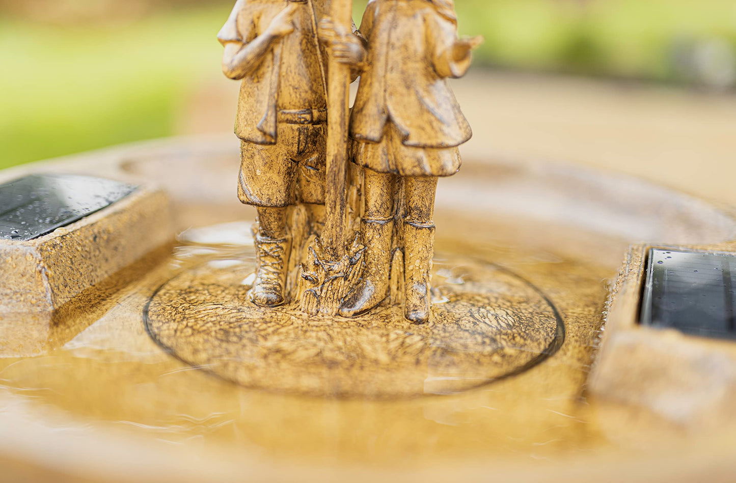 Garden Mile Solar Powered Boy & Girl Umbrella Water Fountain Rustic Traditional Water Feature Garden Solar Water Ornamental Fountain Bird Bath Garden Patio Energy Efficient Resin Solar Water Feature