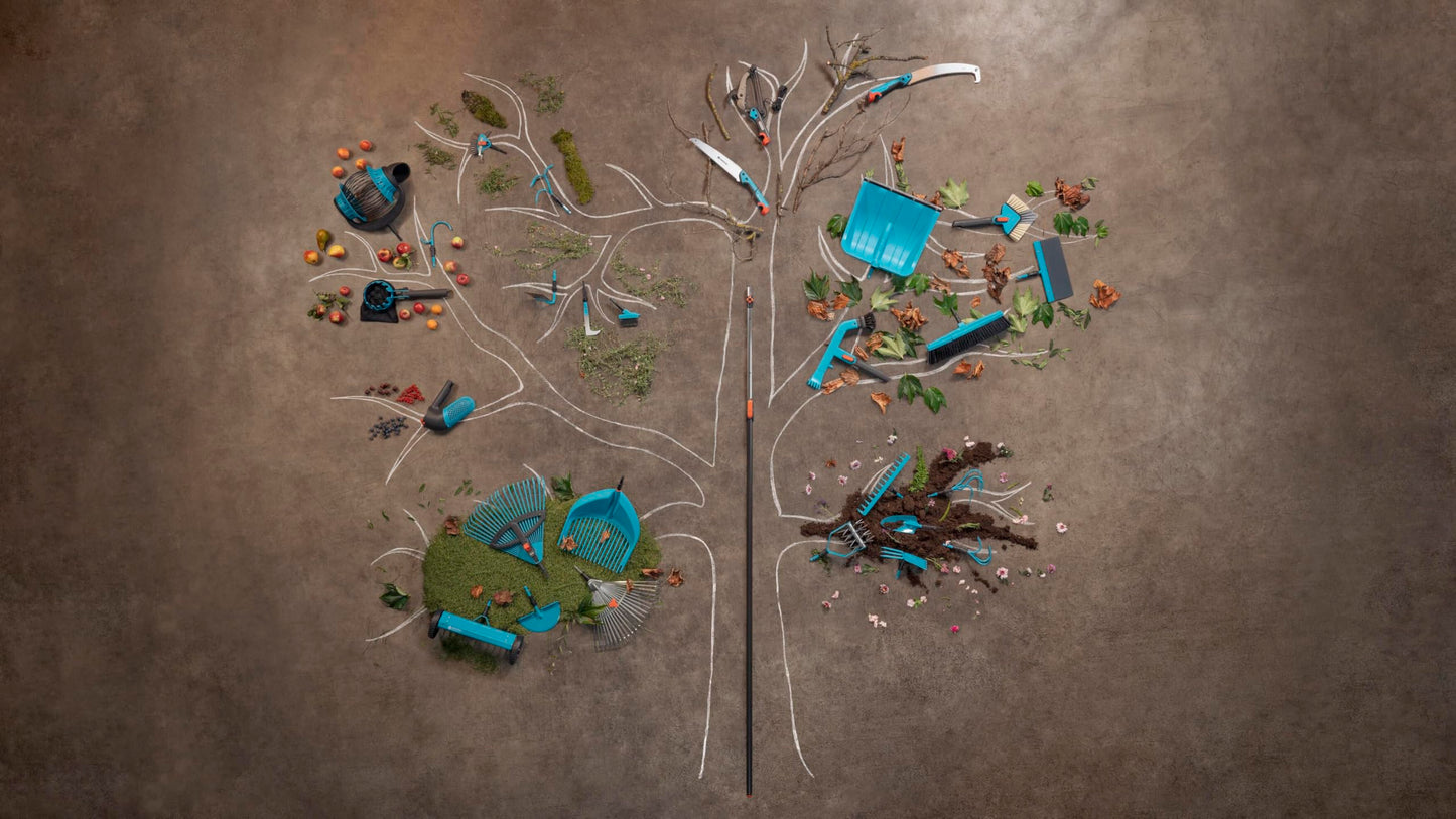 GARDENA 3391-20 Combisystem Aerator Rake: Manual lawn rake with 35 cm working width, garden accessory for removing moss and matted grass from the lawn, fits on all combisystem handles, 35 x 20 x 25 cm